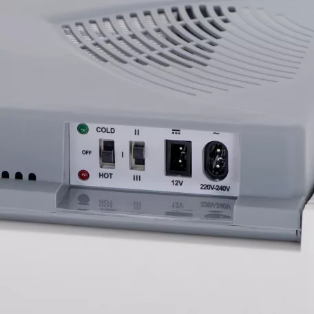 Astone Miller ECG AC 3032 / ADLER AD 8078 Dual Power 30 literes Electric CoolBox termoelektromos 12V / 230V autós + hálózati 30L hűtő-fűtő elektromos hűtőtáska kék / szürke