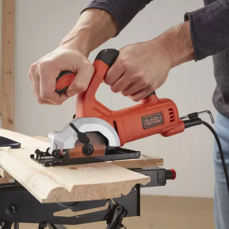 Black&Decker BES 510 / Black+Decker BES510-QS 400W elektromos vezetékes kézi mini körfűrész 2 db 85 mm fűrészlappal