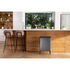 Keter Curver VERTO Recycle HIGH 54L háztartási fedeles szemetes, 54 literes szemétgyűjtő lábakkal, zárható szemeteskosár, kék-szürke, újrahasznosított műanyag