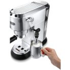 DeLonghi Dedica Style EC685.M ezüst eszpresszó kávéfőző EX:4, Silver 1300W 15 bar két csészés presszókávéfőző, 1.1L víztartállyal, gőzölő karral