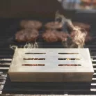 GrillMeister Smoker Box BBQ 21 x 13 x 3.5 cm nemesacél inox füstölődoboz, füstölő box intenzív grillaromához, faszén-, gáz- és pellet tüzelésű grillekhez