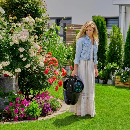 Gardena Sileno Minimo 250 (15201-32) akkumulátoros, 18V 2Ah akkus automata Bluetooth robotfűnyíró, fűnyíró robot 65 perc / 400 m2