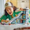   LEGO® City 60366 Sí- és hegymászó központ, 3 emeletes, 29 x 21 x 45 cm, 1045 elemű síközpont építőkocka készlet 8 minifigurával  (LEGO 60366) 