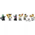 LEGO® City 60444 F1® (Forma 1-es) garázs, Mercedes - AMG és Alpine autók 678 elemű készlet 2 pilótával, 4 szerelő minifigurával