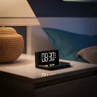 Mebus 56874 asztali digitális óra ébresztőóra, beépített 10W vezeték nélküli töltővel (mobiltelefon töltő), USB kimenettel, szabályozható fényerővel