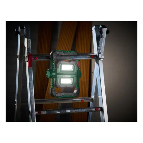 ParkSide PBBK 4 B1 4 x 1.5V elemes LED reflektor, fényvető, mágneses munkalámpa 2 db COB LED-el 700 lm 6500K, alkáli elemekkel