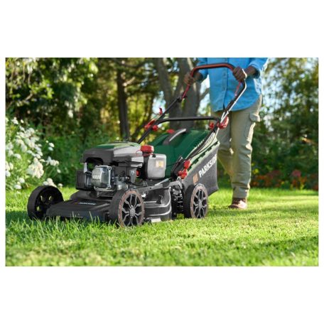 ParkSide PBRM 43 B2 négyütemű 150 ccm 3.5 LE benzinmotoros fűnyíró 43 cm vágásszélességgel, 2.6 kW benzines fűnyírógép (nem önjáró)