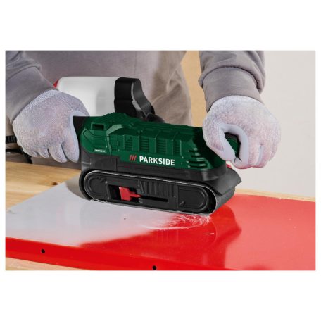 ParkSide PBS 750 A1 elektromos (vezetékes) szalagcsiszoló 750W, 200-350 méter / perc sebesség, 75 x 533 mm