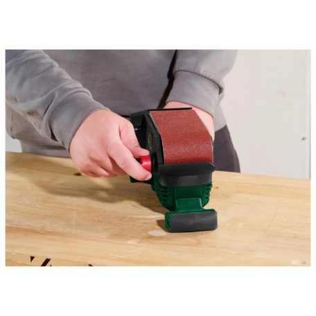 ParkSide PBS 750 A1 elektromos (vezetékes) szalagcsiszoló 750W, 200-350 méter / perc sebesség, 75 x 533 mm