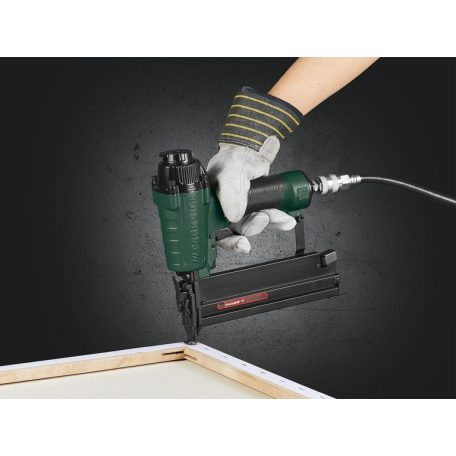 ParkSide PDT 40 F4 / H6 sűrített levegős, pneumatikus tűzőgép és szögbelövő 2000 tartozékkal