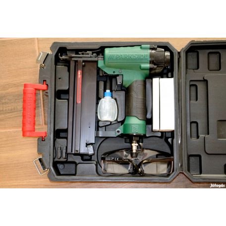 ParkSide PDT 40 F4 / H6 sűrített levegős, pneumatikus tűzőgép és szögbelövő 2000 tartozékkal