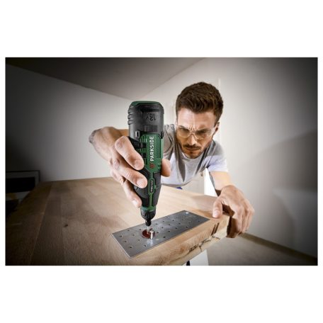 ParkSide PFBS 12 C7 12V 1,3 Ah Li-ion akkus panelfúró, 50  darabos multicsiszoló készlet praktikus tároló kofferben