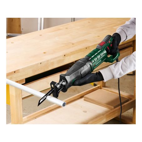 ParkSide PFS 850 C3 850W elektromos, vezetékes kardfűrész, orrfűrész, szablyafűrész 2 fűrészlappal (fémhez és fához)