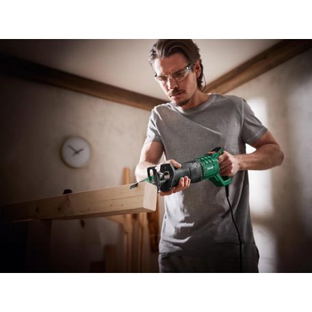 ParkSide PFS 850 C3 850W elektromos, vezetékes kardfűrész, orrfűrész, szablyafűrész 2 fűrészlappal (fémhez és fához)