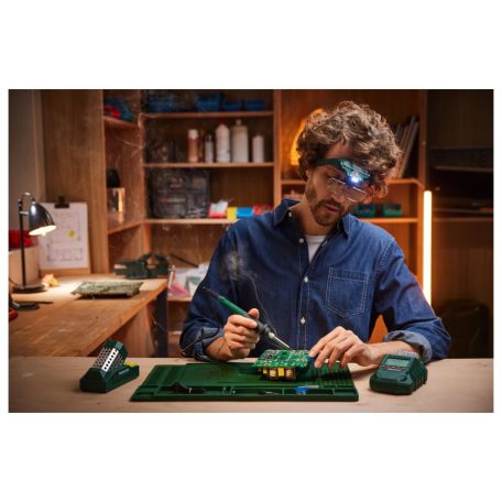 ParkSide PLSD 60 C3 digitális forrasztópáka állomás, 60W forrasztóállomás LCD kijelzővel 200-480 °C (ParkSide PLSD 48 B2 utódja)