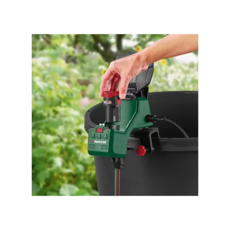 Parkside PRPA 12-Li A1 GardenPump X12V szett, 12V akkus  szivattyú, akkumulátoros esővízszivattyú, kerti szivattyú 12V 2Ah akkuval és töltővel, 1500 liter/óra