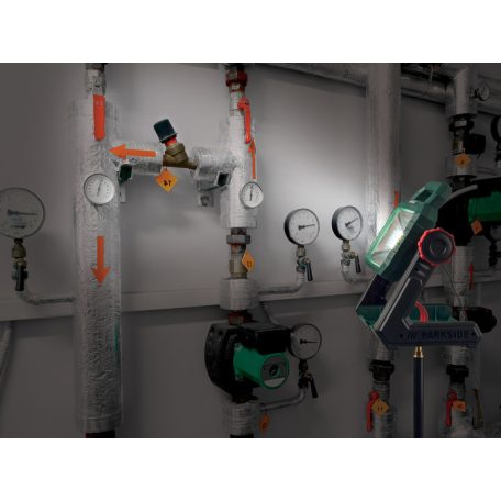 ParkSide PLSA 20-Li A1 SOLO hálózati, vagy 12V / 20V vezeték nélküli akkus, akkumulátoros LED reflektor, fényvető 20 db nagy fényerejű energiatakarékos LED-el