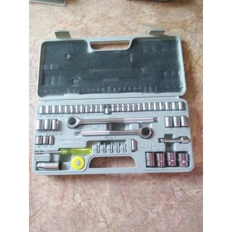 REIKEL 52 darabos kombinált, racsnis dugókulcs (krova) és bitfej készlet tároló és hordozó kofferben