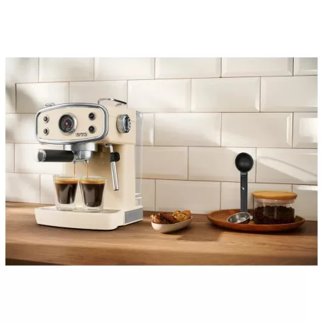 SilverCrest SEMR 1400 B1 RETRO 1973 piros / bézs / fekete eszpresszó / cappuccino kávéfőző, 1400W 20 bar 1 / 2 csészés presszókávéfőző
