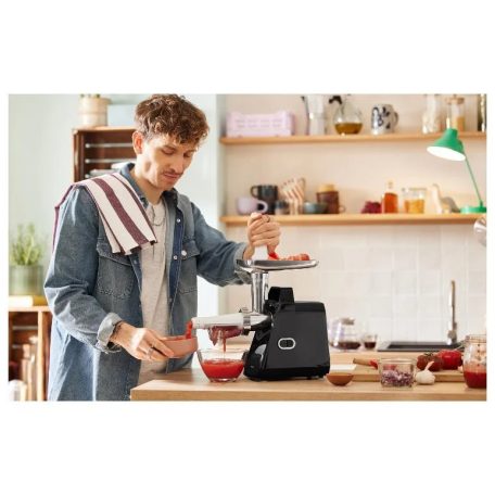 SilverCrest SFWT 400 A1 Performance elektromos húsdaráló, kolbásztöltő, kebbe / darálós keksz készítő és paradicsom passzírozó feltéttel 400W / 1300W