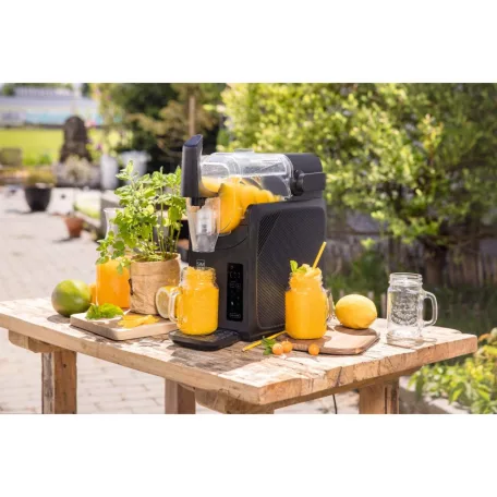 SIMPEX SLUSHi Ice Maker FreezeUp kompresszoros jégkásagép, jégkása, gyümölcslé, milkshaken frappé és koktél készítő gép, jégkásakészítő és adagoló automata, 200W 2 liter, 5 program (36625)