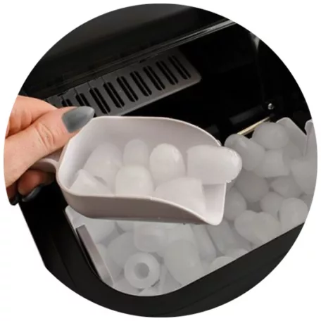 Simpex Basic fekete 150W 1.8L háztartási jégkocka készítő gép, jégkockagép, háztartási jégkocka gyártó készülék 12 kg / 24 óra kapacitással