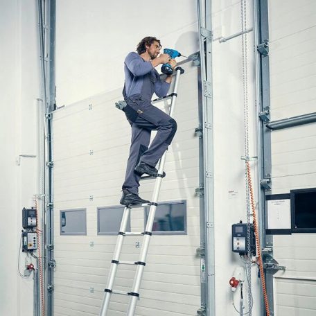 WorkZone 11 fokú teleszkópos, összecsukható alumínium létra, támasztólétra, 83 cm - 327 cm között állítható alulétra 150 kg teherbírással, 4 méteres munkamagassággal (842666)